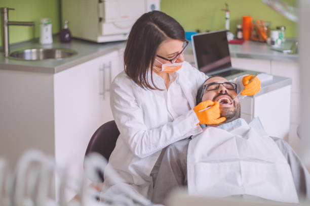Best Orthodontic Emergency Dentist in Hlcrest, IL